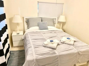 Private Rooms close to Miami Airport - Free parking - 02